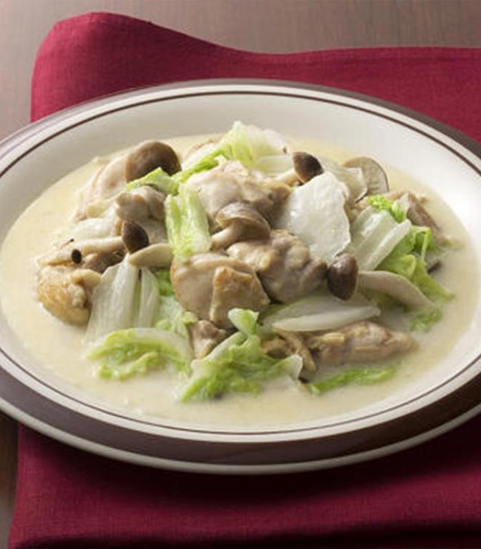 Creamy Chicken Thighs with Cabbage
