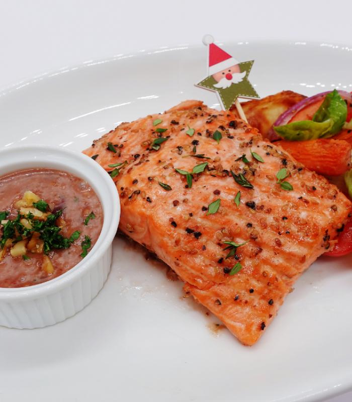 Salmon Fillet with Roasted Sesame Cranberry Sauce