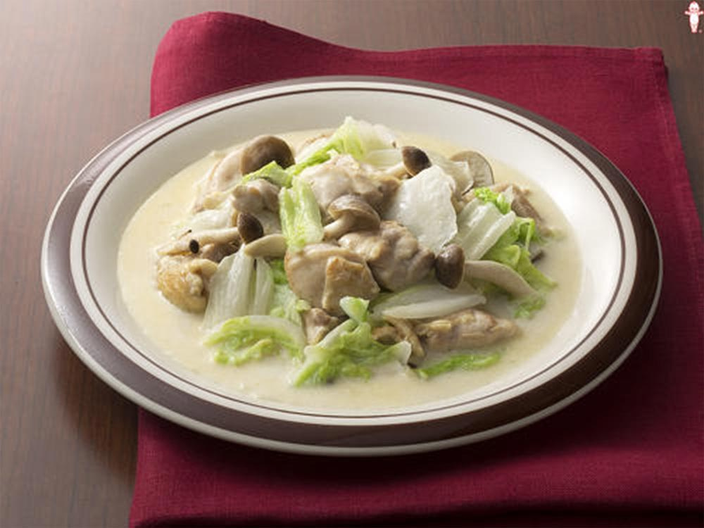Creamy Chicken Thighs with Cabbage
